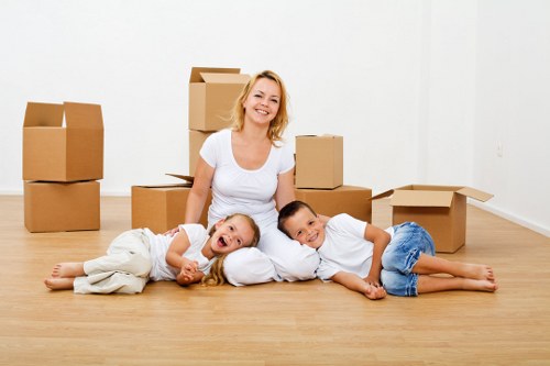 House removalists planning access for a flat move in Uxbridge
